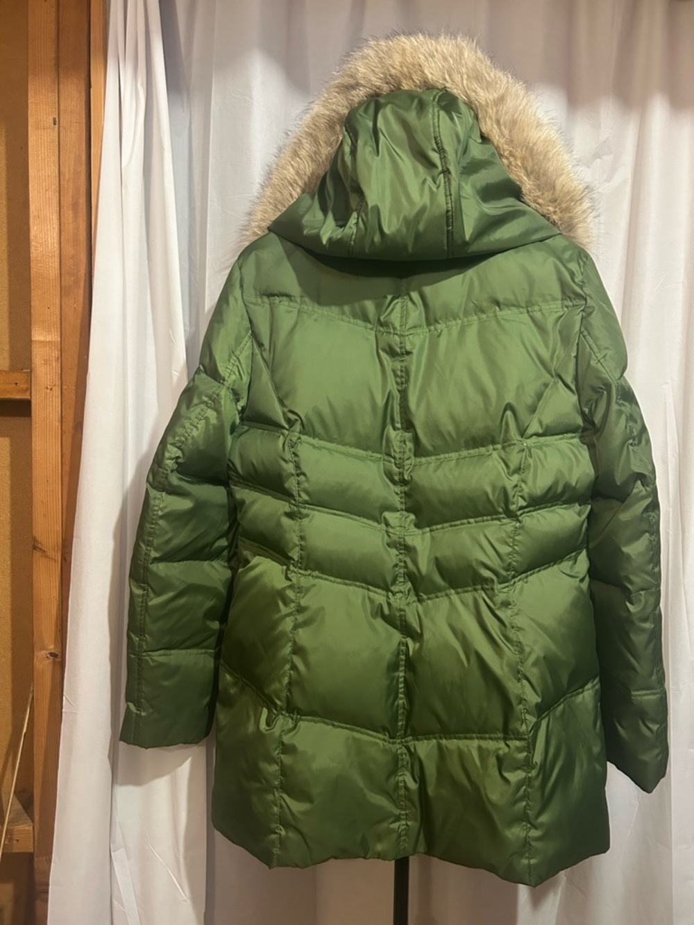 Marc New York Green Puffer Coat with Removable Hood with Coyote Fur Trim - Picture 2 of 10